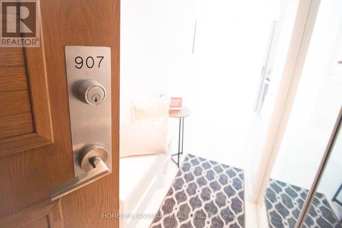 907 - 219 Fort York Boulevard, Toronto, ON -  Photo Showing Other Room