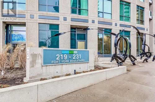 907 - 219 Fort York Boulevard, Toronto, ON - Outdoor With Facade