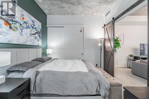 308 - 19 Brant Street, Toronto (Waterfront Communities), ON - Indoor Photo Showing Bedroom