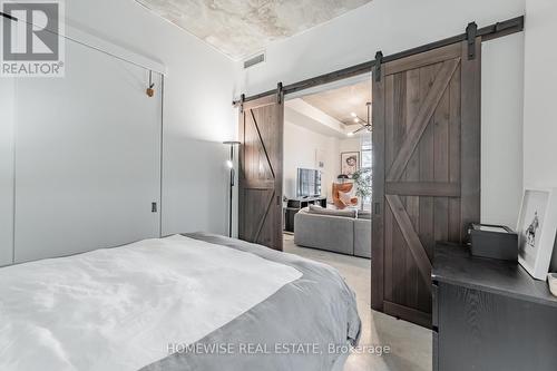 308 - 19 Brant Street, Toronto (Waterfront Communities), ON - Indoor Photo Showing Bedroom