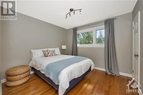 1142 Sherman Drive, Ottawa, ON - Indoor Photo Showing Bedroom