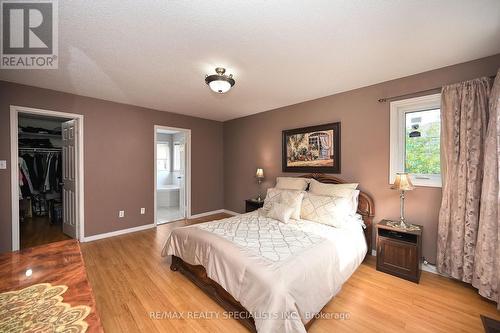 5421 Kinglet Avenue, Mississauga, ON - Indoor Photo Showing Bedroom