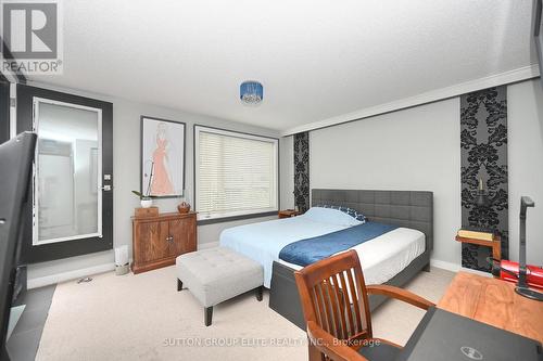 5 - 4070 Parkside Village Drive, Mississauga, ON - Indoor Photo Showing Bedroom