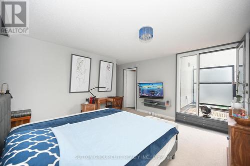 5 - 4070 Parkside Village Drive, Mississauga, ON - Indoor Photo Showing Bedroom