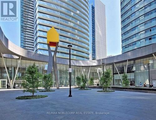 1112 - 14 York Street, Toronto, ON - Outdoor