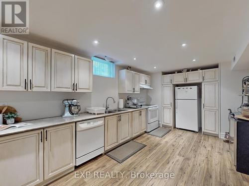 63 Malden Street, Vaughan (East Woodbridge), ON - Indoor Photo Showing Kitchen With Double Sink