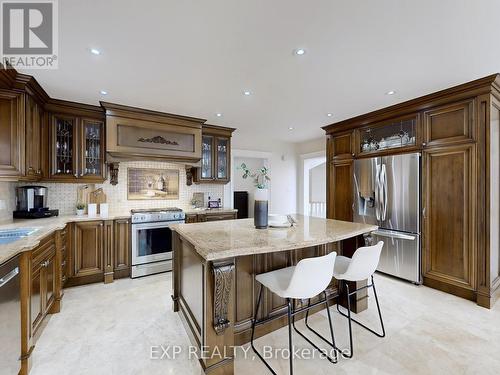 63 Malden Street, Vaughan (East Woodbridge), ON - Indoor Photo Showing Kitchen With Upgraded Kitchen