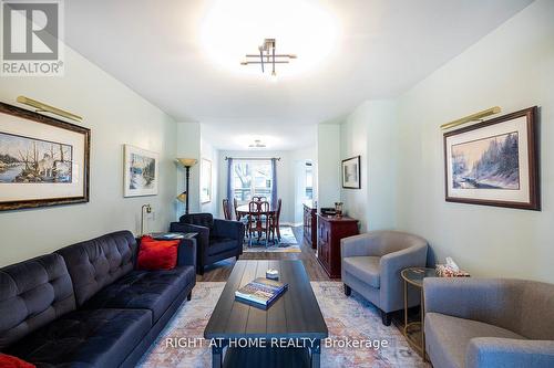 765 Barnes Crescent, Oshawa (Northglen), ON - Indoor Photo Showing Living Room