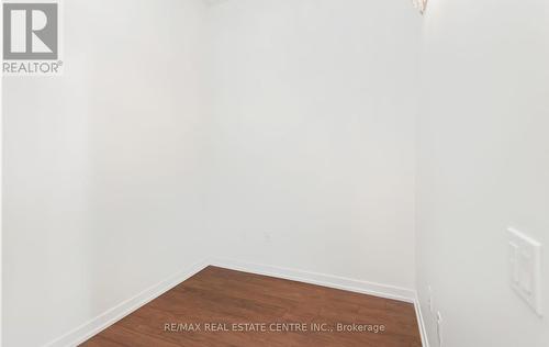 Ph03 - 2560 Eglinton Avenue W, Mississauga, ON - Indoor Photo Showing Other Room