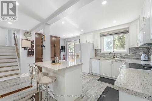 56 Grassington Crescent, Brampton (Northgate), ON - Indoor Photo Showing Kitchen With Double Sink With Upgraded Kitchen