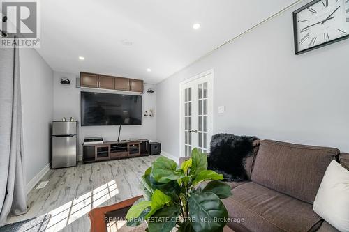 56 Grassington Crescent, Brampton (Northgate), ON - Indoor Photo Showing Living Room