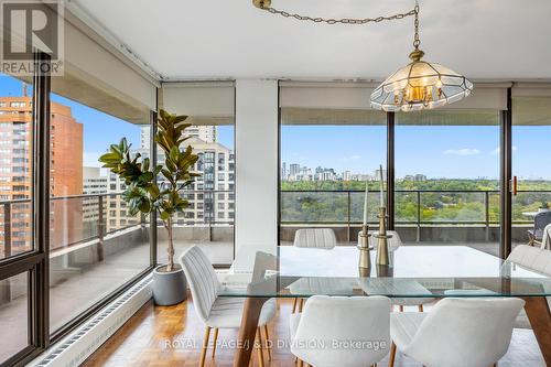 1501 - 20 Avoca Avenue, Toronto, ON - Indoor Photo Showing Dining Room