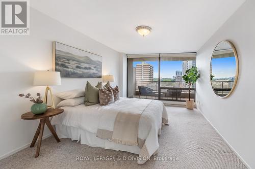 1501 - 20 Avoca Avenue, Toronto (Rosedale-Moore Park), ON - Indoor Photo Showing Bedroom