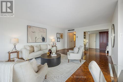 1501 - 20 Avoca Avenue, Toronto (Rosedale-Moore Park), ON - Indoor Photo Showing Living Room