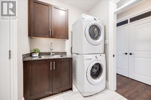 26 St. George Street, Georgina, ON - Indoor Photo Showing Laundry Room