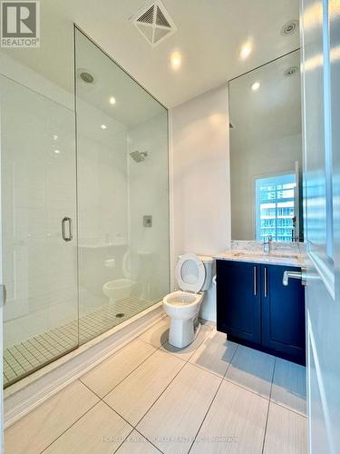 2012 - 35 Bastion Street, Toronto, ON - Indoor Photo Showing Bathroom