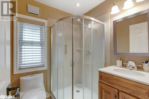 6949 Thorold Stone Road, Niagara Falls, ON - Indoor Photo Showing Bathroom