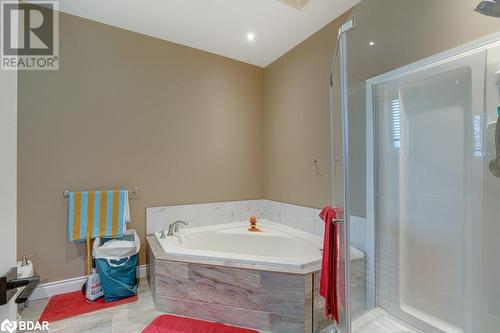 6949 Thorold Stone Road, Niagara Falls, ON - Indoor Photo Showing Bathroom