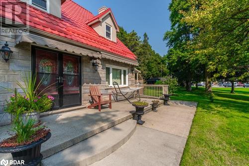 6949 Thorold Stone Road, Niagara Falls, ON - Outdoor