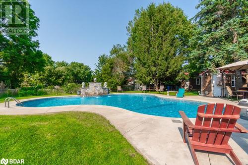 6949 Thorold Stone Road, Niagara Falls, ON - Outdoor With In Ground Pool With Backyard