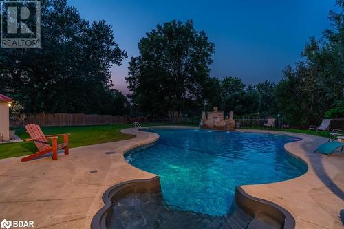 6949 Thorold Stone Road, Niagara Falls, ON - Outdoor With In Ground Pool With Backyard