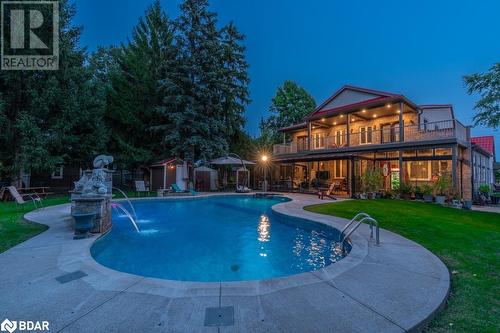 6949 Thorold Stone Road, Niagara Falls, ON - Outdoor With In Ground Pool With Backyard