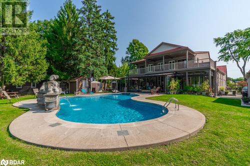 6949 Thorold Stone Road, Niagara Falls, ON - Outdoor With In Ground Pool With Backyard