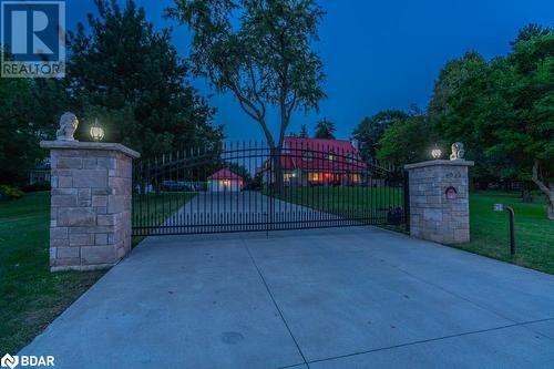 6949 Thorold Stone Road, Niagara Falls, ON - Outdoor