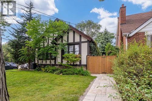 Bsmt - 71 Montgomery Road, Toronto, ON - Outdoor