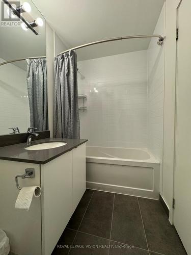 2801 - 150 East Liberty Street, Toronto, ON - Indoor Photo Showing Bathroom