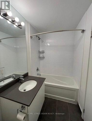 2801 - 150 East Liberty Street, Toronto, ON - Indoor Photo Showing Bathroom