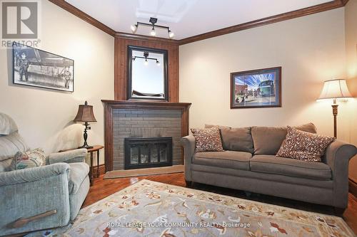 111 Edward Street, Aurora, ON - Indoor Photo Showing Living Room With Fireplace