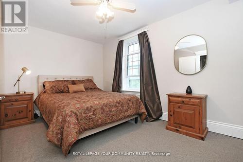 111 Edward Street, Aurora, ON - Indoor Photo Showing Bedroom