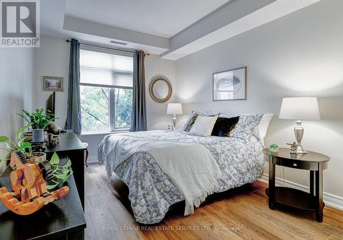 203 - 10 Old Mill Trail, Toronto, ON - Indoor Photo Showing Bedroom