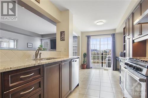 145 Patriot Place, Ottawa, ON - Indoor Photo Showing Kitchen With Upgraded Kitchen