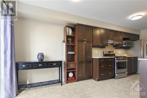 145 Patriot Place, Ottawa, ON - Indoor Photo Showing Kitchen