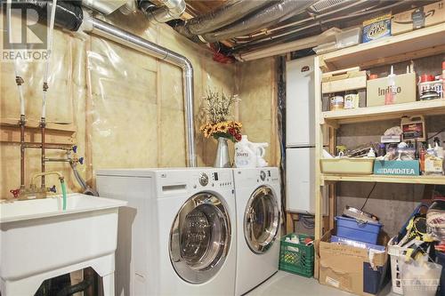 145 Patriot Place, Ottawa, ON - Indoor Photo Showing Laundry Room