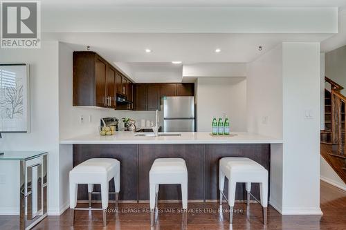 12 - 2614 Dashwood Drive, Oakville (West Oak Trails), ON - Indoor Photo Showing Kitchen With Double Sink