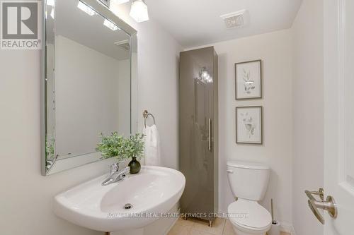 12 - 2614 Dashwood Drive, Oakville, ON - Indoor Photo Showing Bathroom