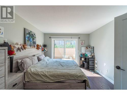 204-875 Sahali Terrace, Kamloops, BC - Indoor Photo Showing Bedroom