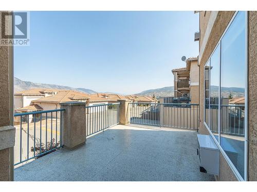 204-875 Sahali Terrace, Kamloops, BC - Outdoor With Exterior