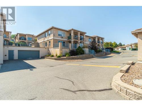 204-875 Sahali Terrace, Kamloops, BC - Outdoor With Facade