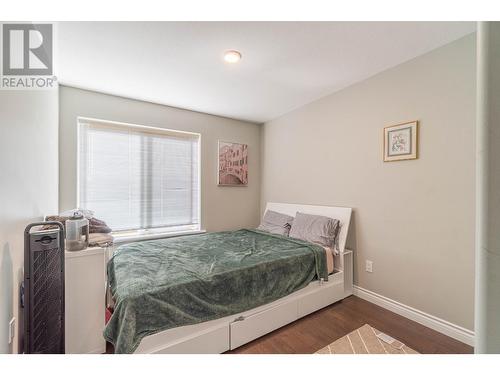 875 Sahali Terrace Unit# 204, Kamloops, BC - Indoor Photo Showing Bedroom