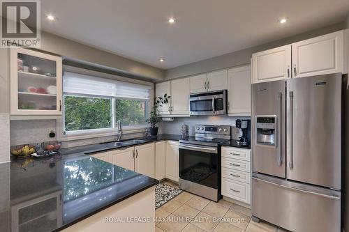 52 - 4165 Fieldgate Drive, Mississauga, ON - Indoor Photo Showing Kitchen