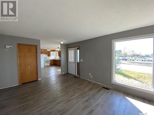 1004 1St Street W, Kindersley, SK - Indoor