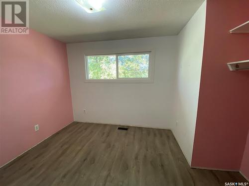 1004 1St Street W, Kindersley, SK - Indoor Photo Showing Other Room