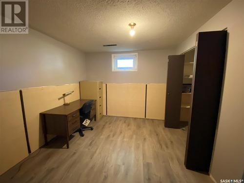 1004 1St Street W, Kindersley, SK - Indoor