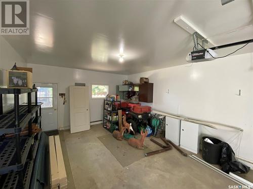 1004 1St Street W, Kindersley, SK - Indoor