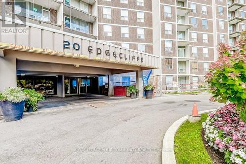 415 - 20 Edgecliff Golfway, Toronto, ON - Outdoor With Facade