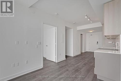 4911 - 3900 Confederation Parkway, Mississauga (City Centre), ON - Indoor Photo Showing Other Room